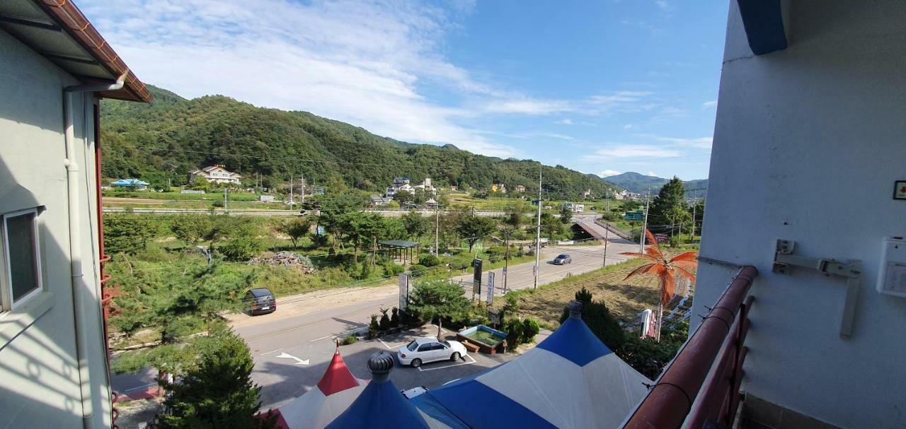 Gangchon Beautiful Pension Chuncheon Extérieur photo